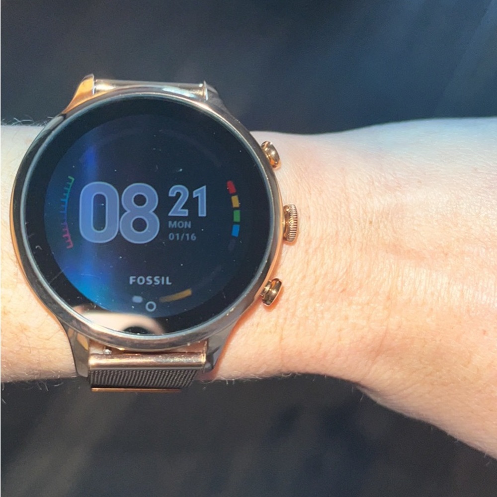 Fossil gen 6 rose gold watch like new